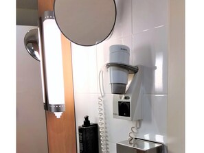 Comfort Double Room | Blackout drapes, soundproofing, iron/ironing board - ibis Barcelona Mollet (Mollet del Valles)