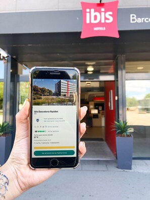 Front of property - ibis Barcelona Ripollet (Ripollet)