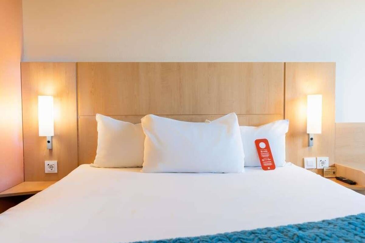 Comfort Double Room | Blackout curtains, soundproofing, iron/ironing board (on request)