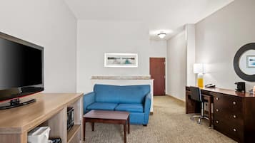 Suite, 1 très grand lit et 1 canapé-lit, non-fumeur | Literie de qualité, bureau, espace de travail pour ordinateurs portables