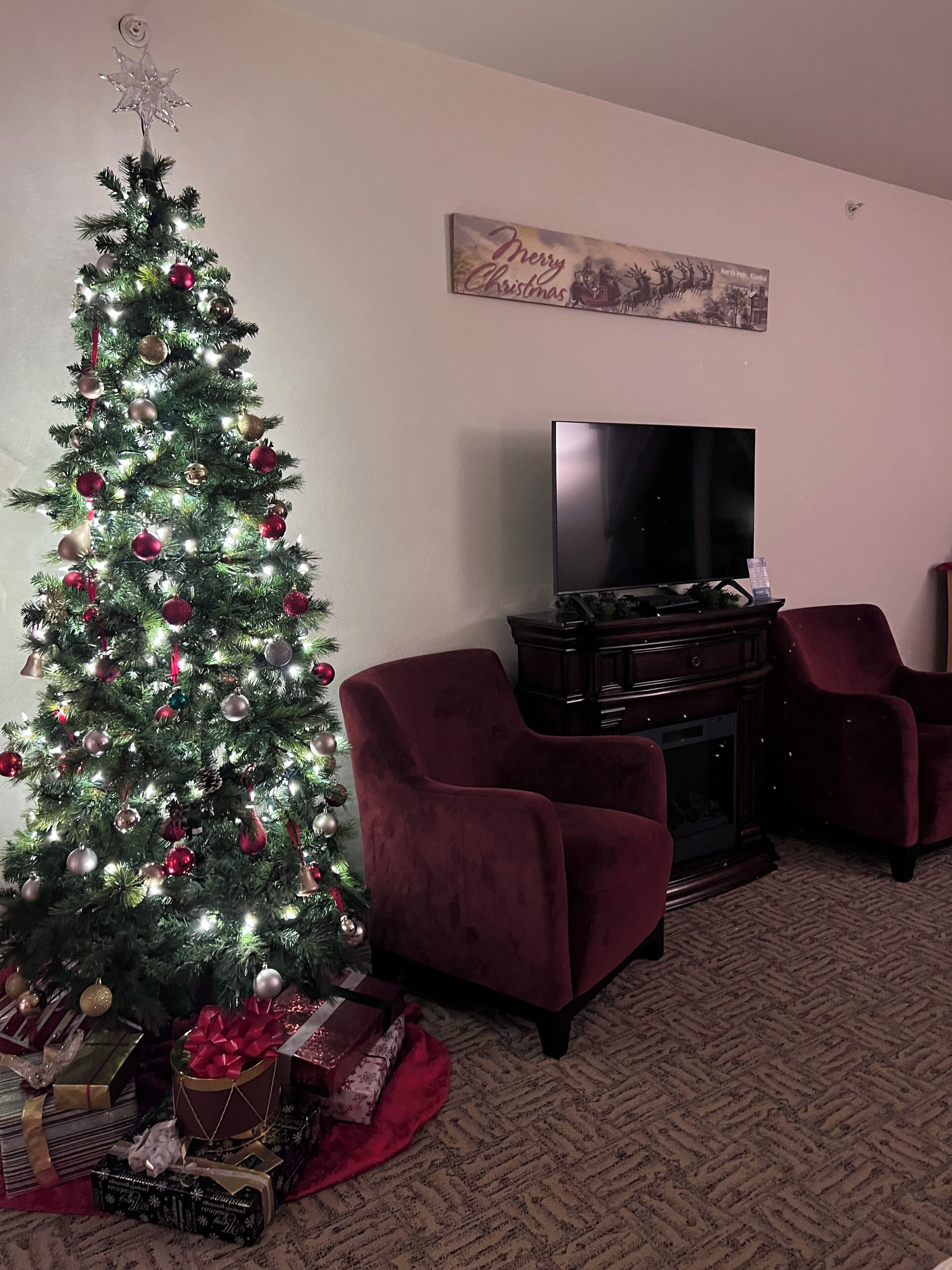 santa suite | desk, blackout curtains, iron/ironing board, free wifi