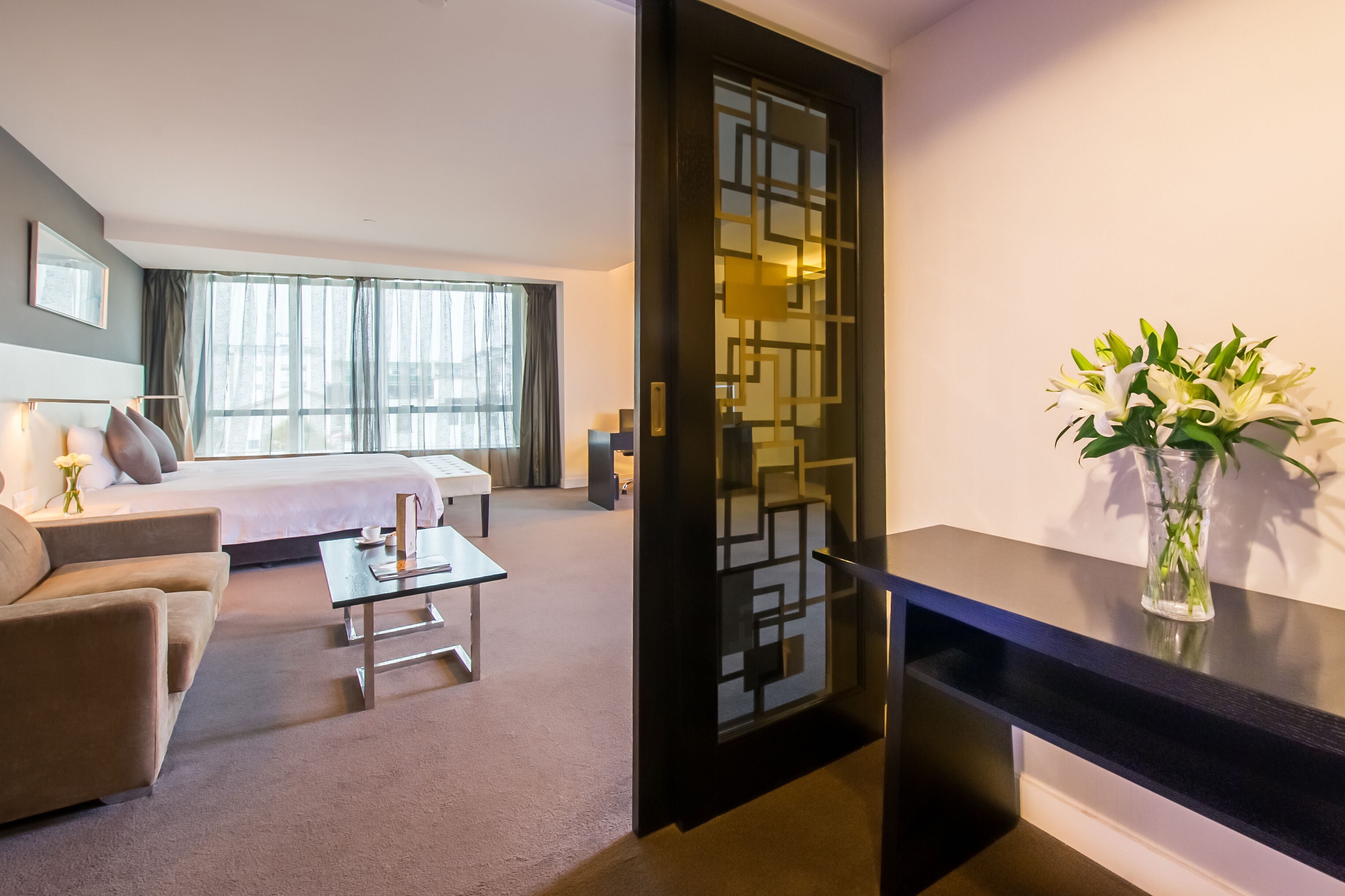 free minibar items, in-room safe, individually decorated, desk