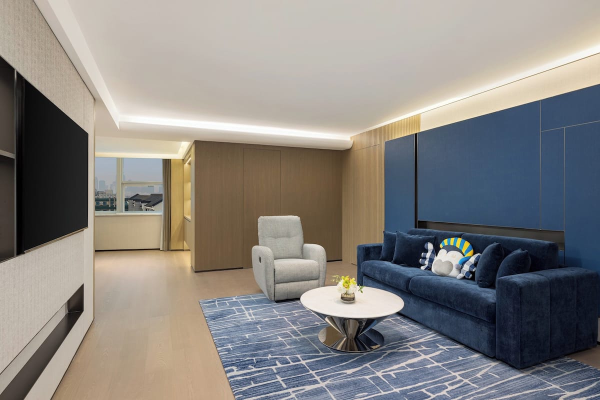 Free minibar items, in-room safe, individually decorated, desk