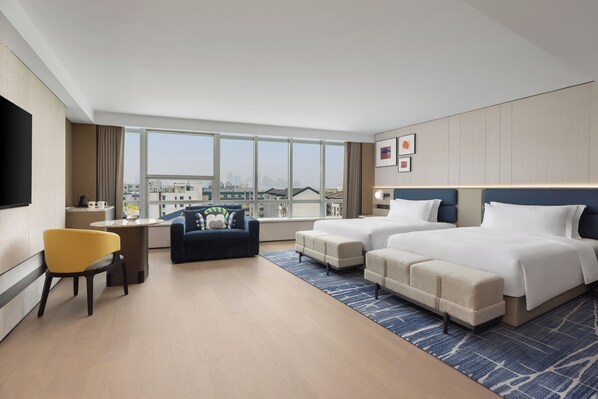 2 Double Beds Grand | Minibar, in-room safe, free WiFi, bed sheets - voco Suzhou Guanqian Street by IHG (Suzhou)
