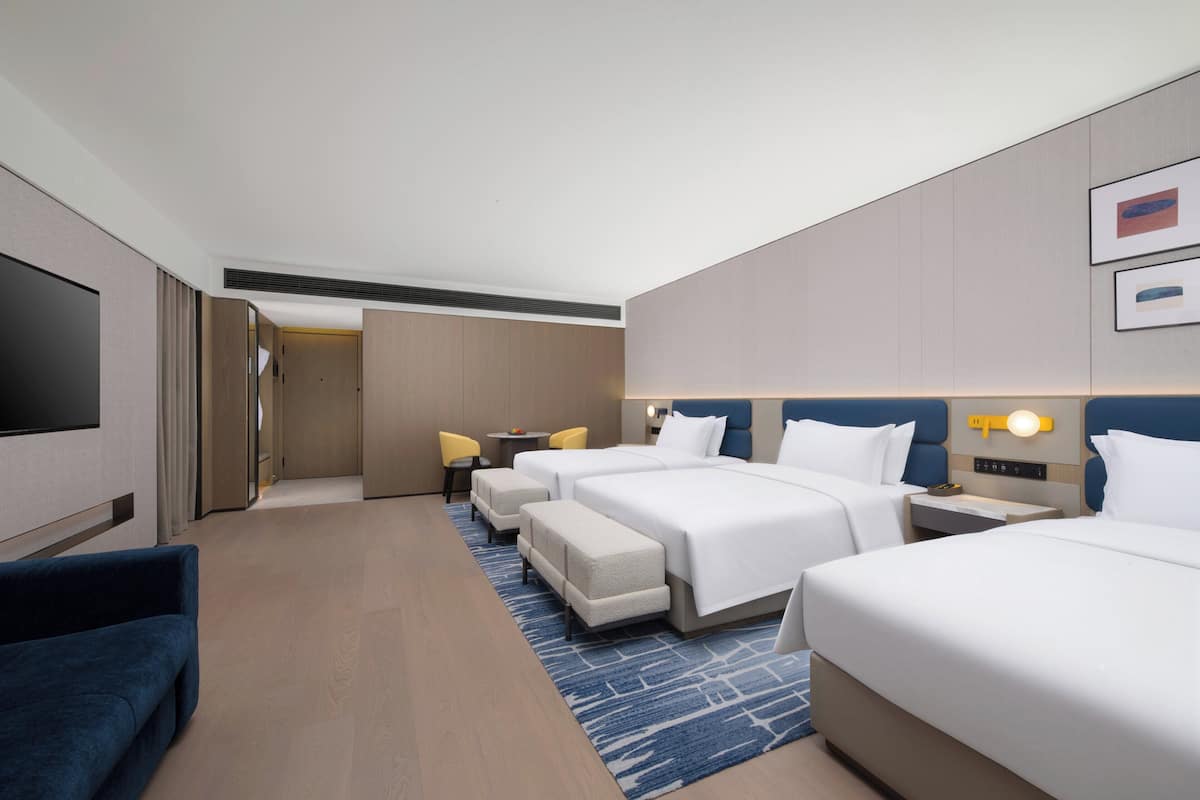 2 Double Beds Grand | Minibar, in-room safe, free WiFi, bed sheets