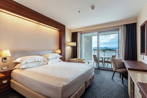 Superior Room, 1 King Bed, Balcony | Hypo-allergenic bedding, down duvets, minibar, in-room safe - Delta Hotels by Marriott Olbia Sardinia (Olbia)