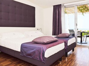 Frette Italian sheets, premium bedding, down comforters - Hotel La Bussola (Milazzo)