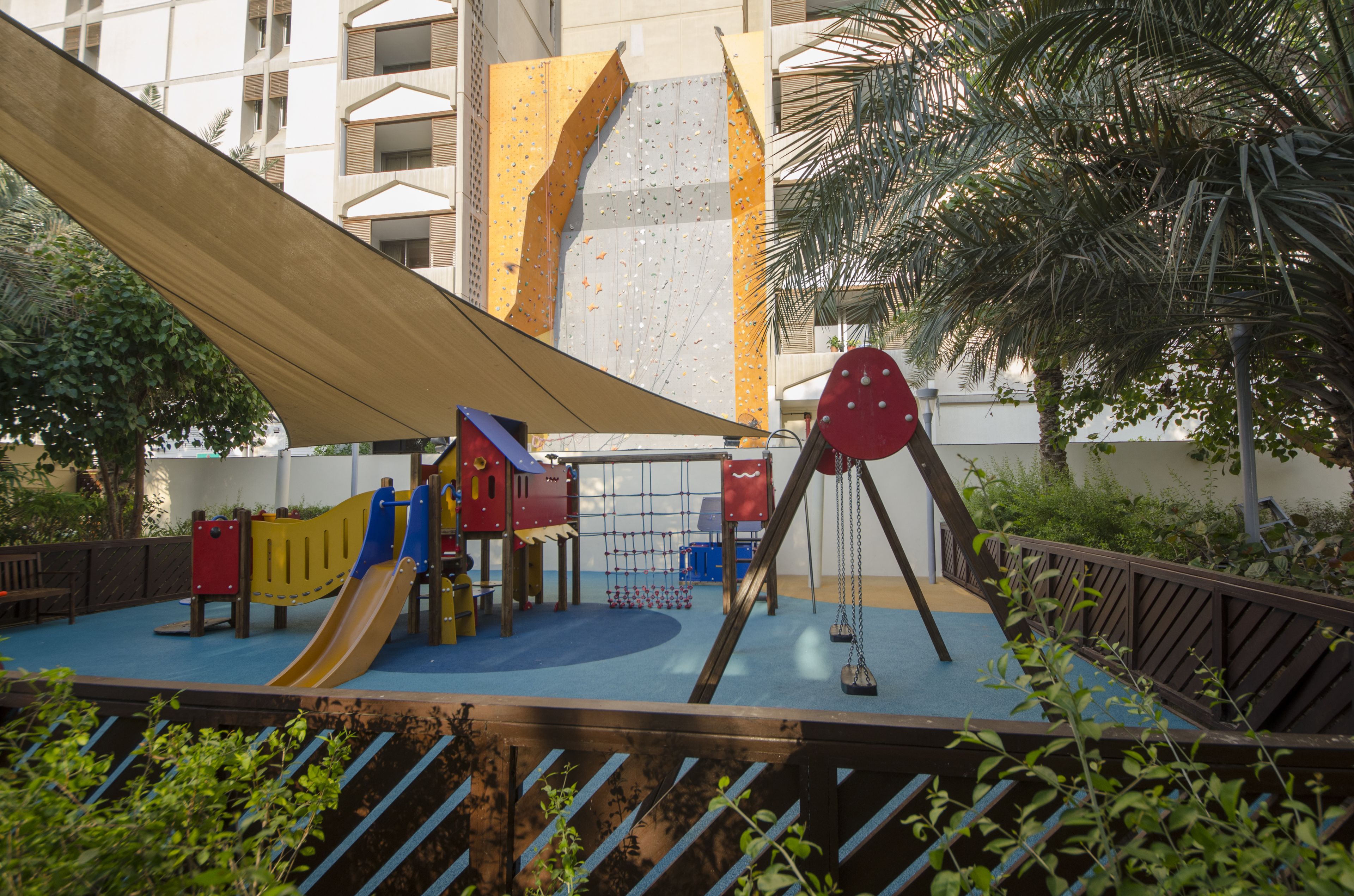 室外兒童遊樂區