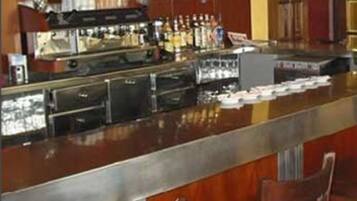 Bar (en el alojamiento)