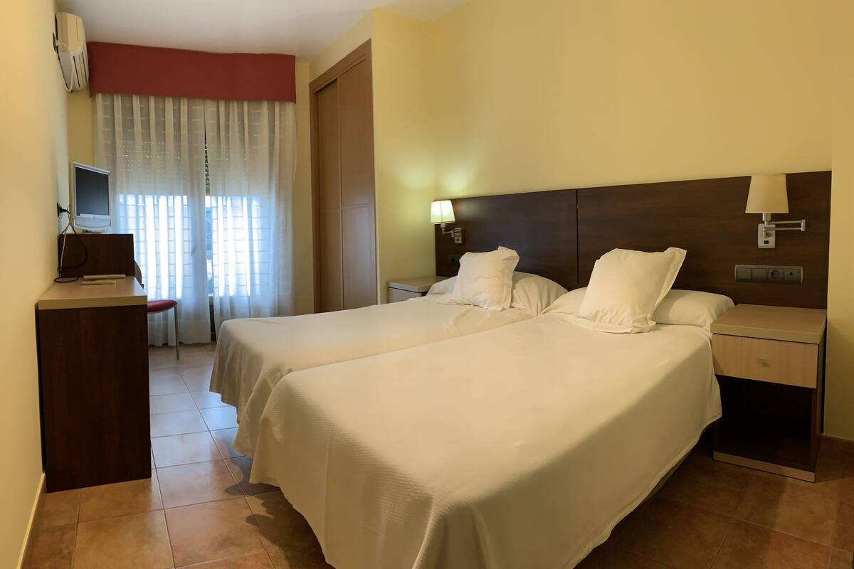 Double Room | Desk, cribs (surcharge), rollaway beds (surcharge), WiFi (free)