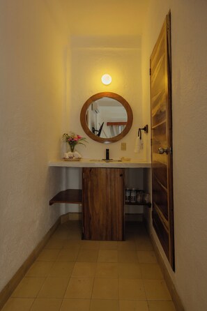 Deluxe Room with Balcony - Hotel Amaca Puerto Vallarta - Adults Only (Puerto Vallarta)