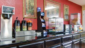 Dagelijks continentaal ontbijt inbegrepen