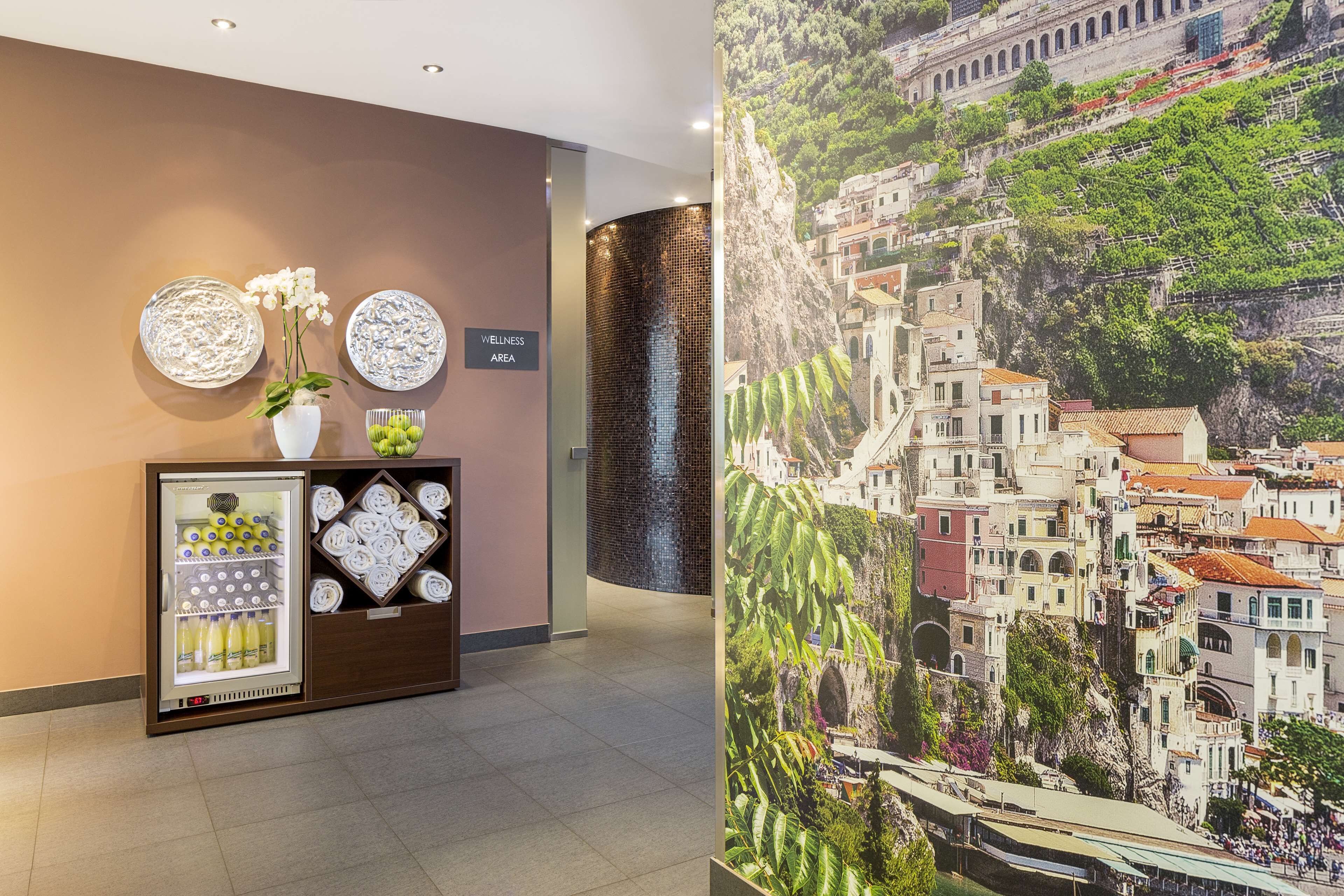 body treatments, body wraps, body scrubs, facials