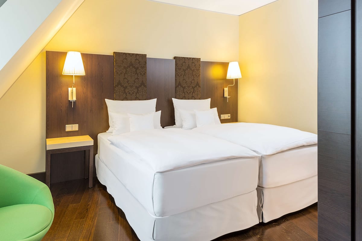 Premium bedding, pillowtop beds, minibar, in-room safe