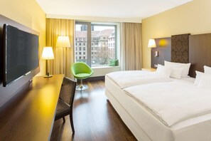 Habitación superior (View) | Ropa de cama de alta calidad, camas con pillow-top y minibar 