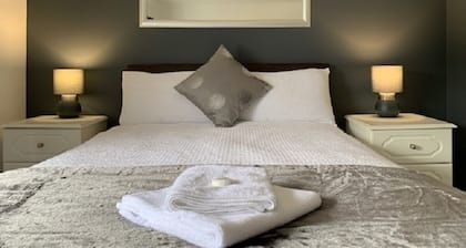 The Silverton Inn - B&B