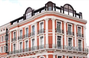 Façana frontal de l'allotjament