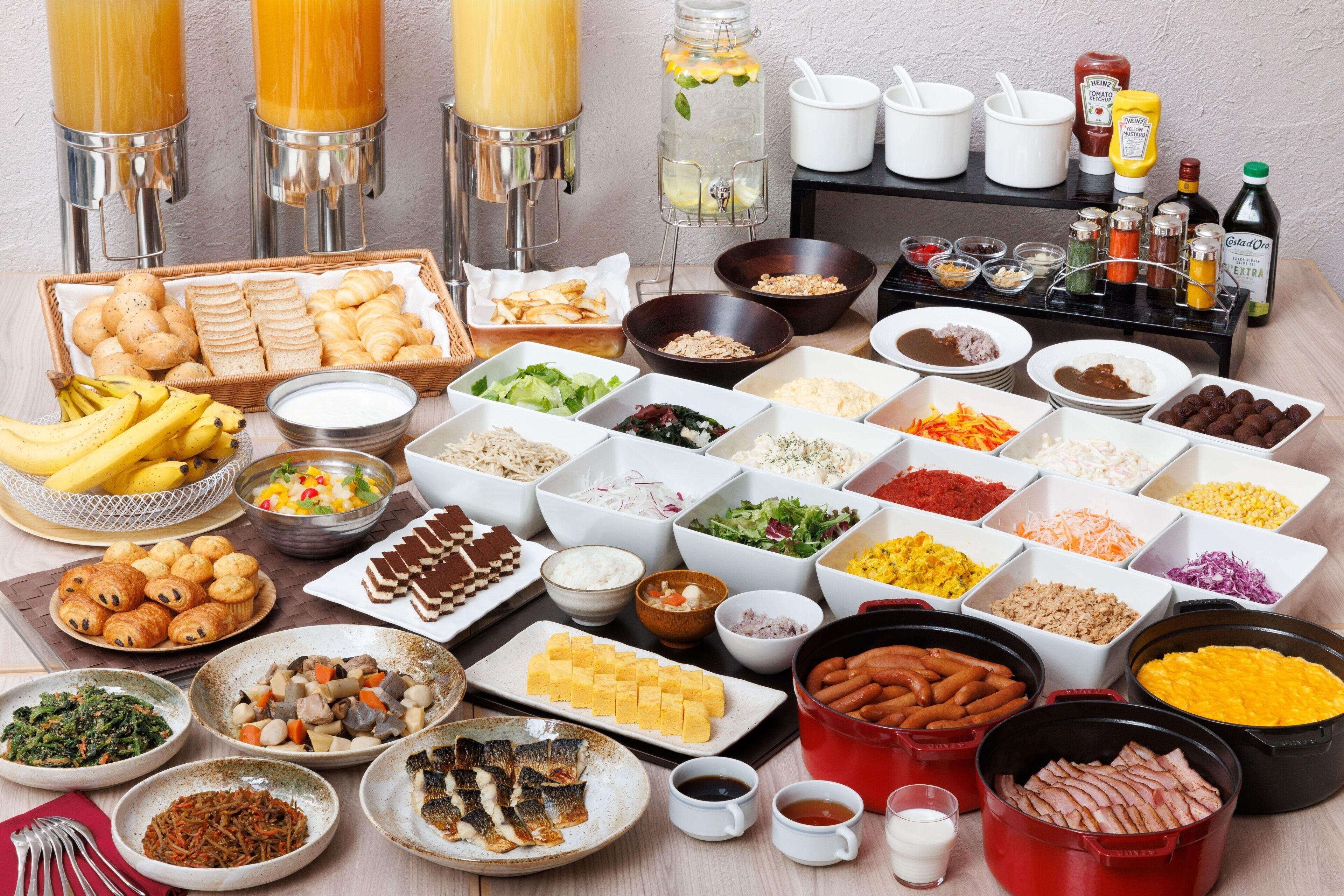 Frokostbuffé hver dag (mot et tillegg)