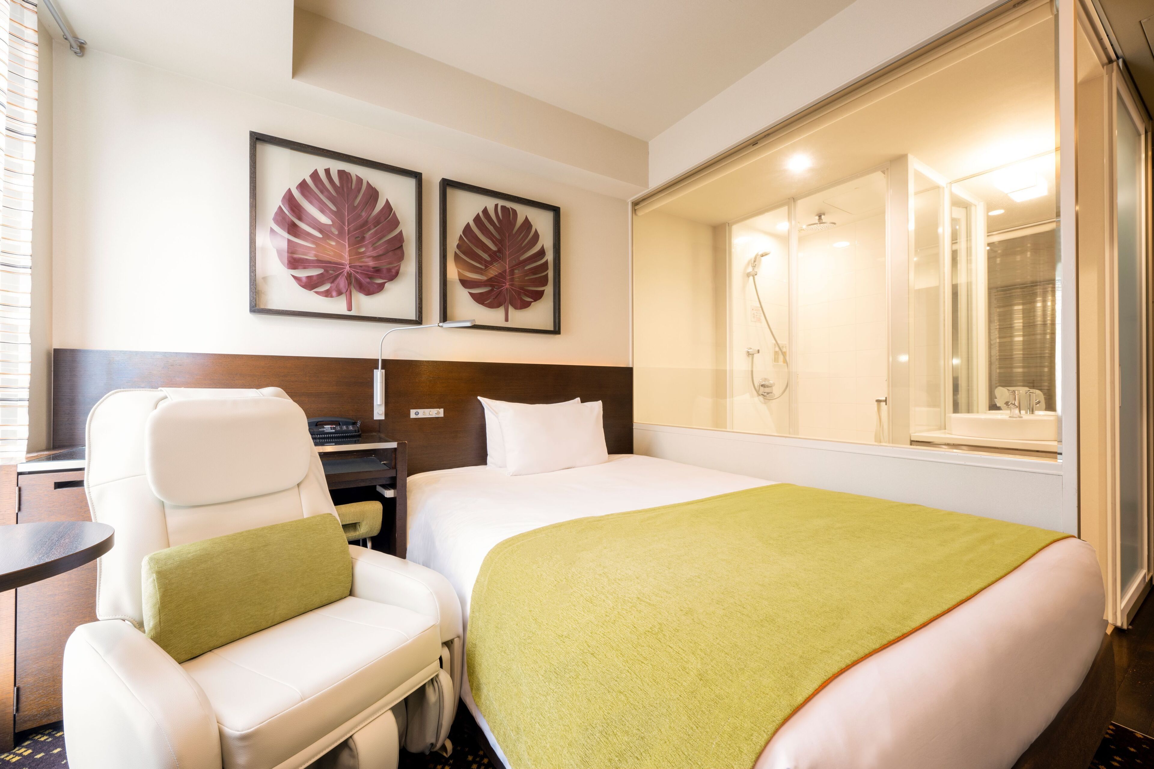 in-room safe, desk, free wifi, bed sheets