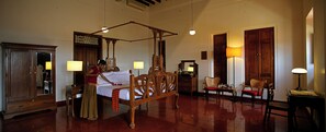 Chettinad Suite | Premium bedding, in-room safe, desk, laptop workspace - Visalam- Cgh Earth (Karaikudi)