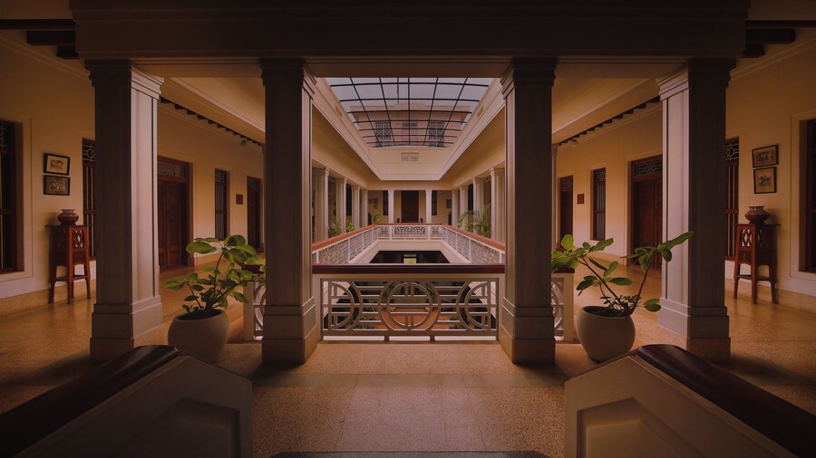 Visalam- Cgh Earth