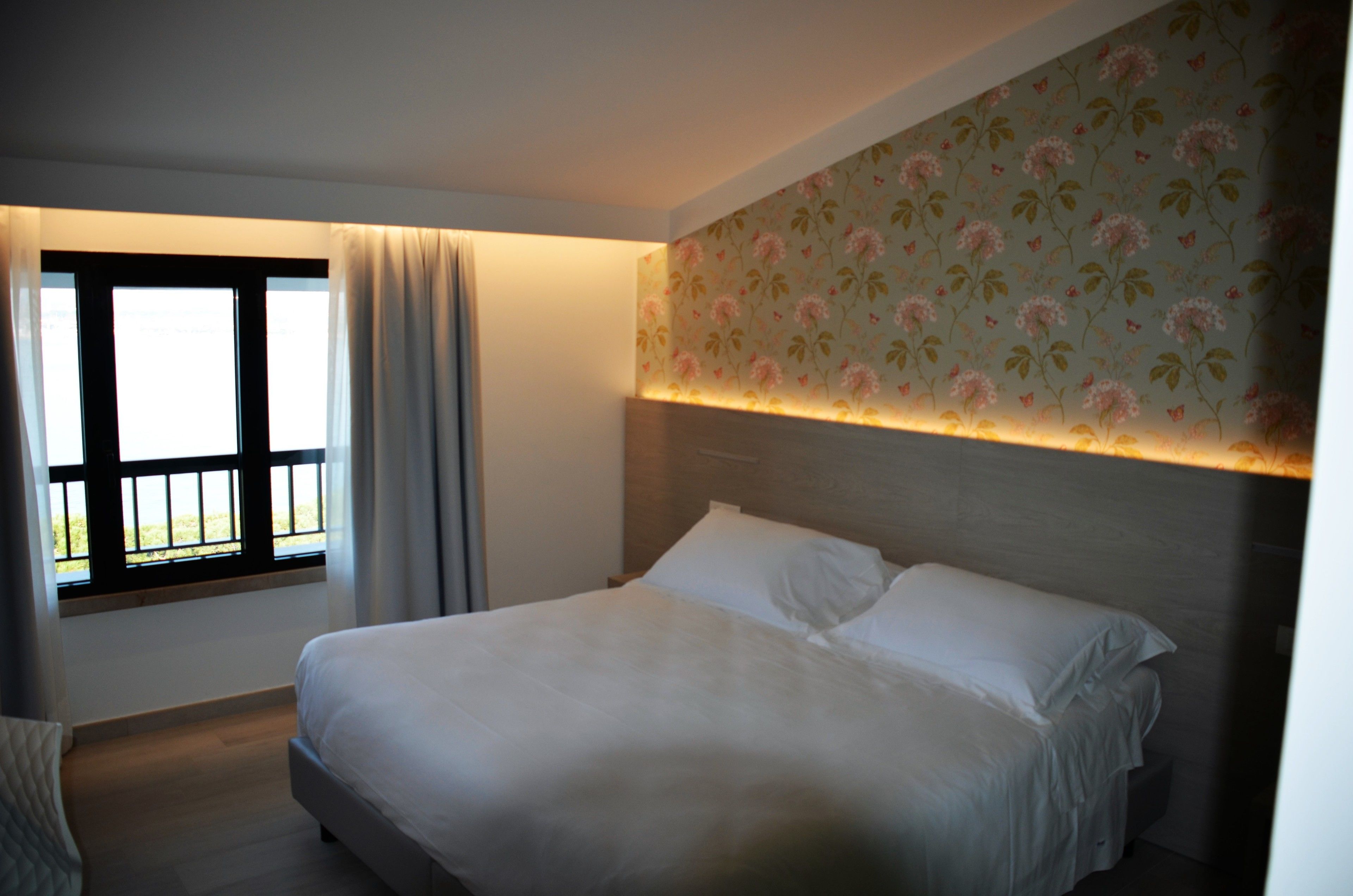 double or twin room | minibar, in-room safe, desk, laptop workspace