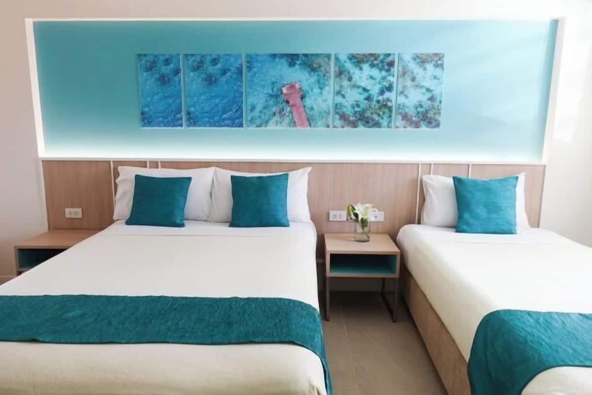 Ropa de cama de alta calidad y minibar