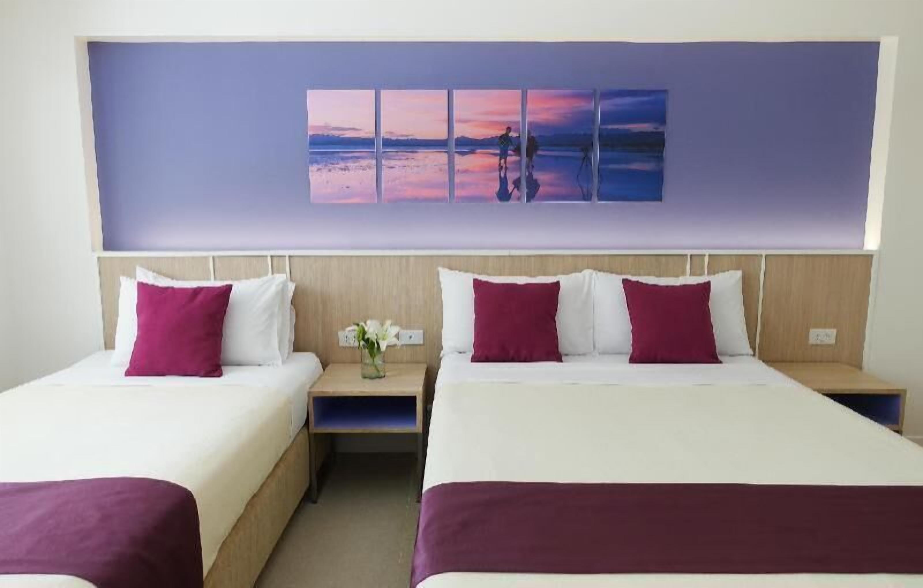 Premium bedding, minibar, in-room safe, cribs/infant beds