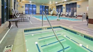 Indoor pool, sun loungers