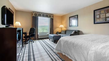 King study sofabed | Living area