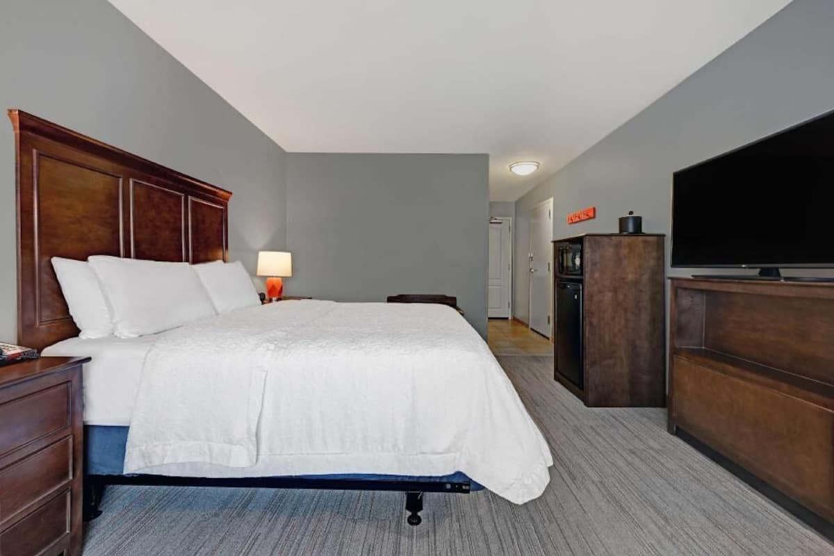 Premium bedding, pillowtop beds, in-room safe, laptop workspace