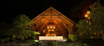 Hope Lake Lodge & Indoor Waterpark