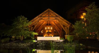 Hope Lake Lodge & Indoor Waterpark