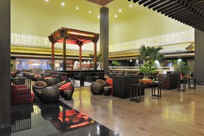 เคาน์เตอร์เช็คอิน/เช็กเอาต์