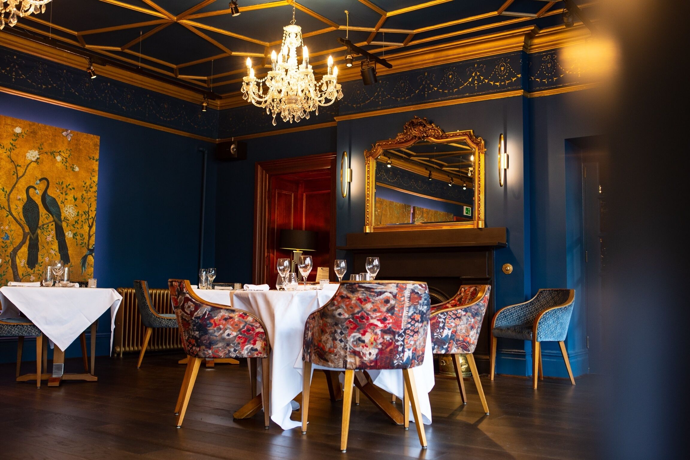 2 间餐厅，供应早餐