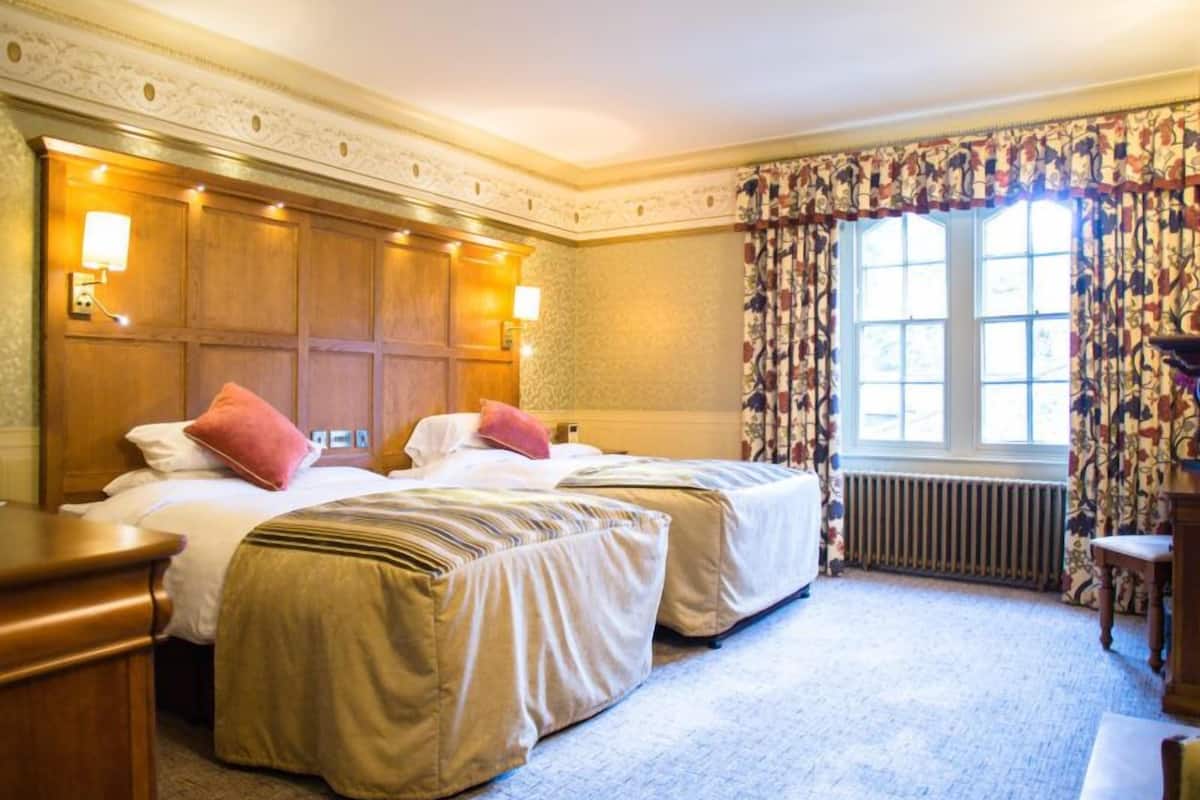 superior twin room | 1 bedroom, premium bedding, in-room safe, individually decorated