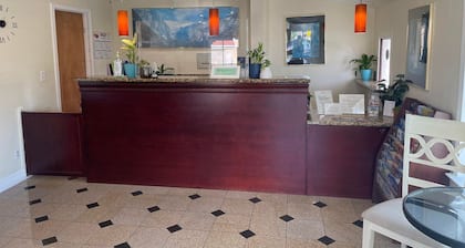 Holiday Motel Oakdale