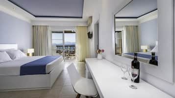 Premium bedding, in-room safe, desk, iron/ironing board