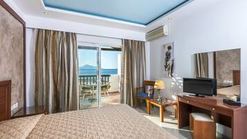 Family Room, Partial Sea View
