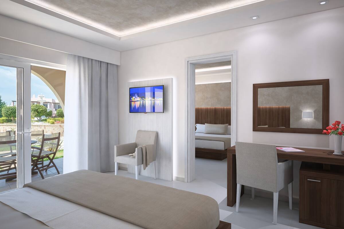 Premium bedding, in-room safe, desk, iron/ironing board (on request)