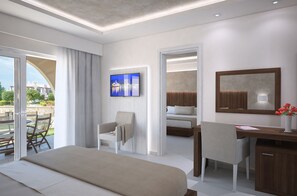 Premium bedding, in-room safe, desk, iron/ironing board - Gaia Royal Hotel (Kos)