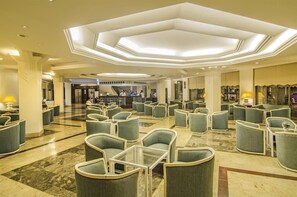 Breakfast, lunch, dinner served; international cuisine  - Infinity By Yelken Aquapark & Resorts (Kuşadası)