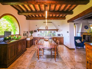 Villa Luxe, 4 chambres, patio, vue établissement | Salle de séjour
