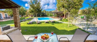Folies Corfu Hotel Apartments