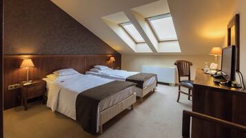 Minibar, in-room safe, desk, laptop workspace