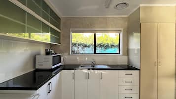 Apartamento, 2 quartos | 3 quartos, ferros/tábuas de passar roupa, Wi-Fi de cortesia