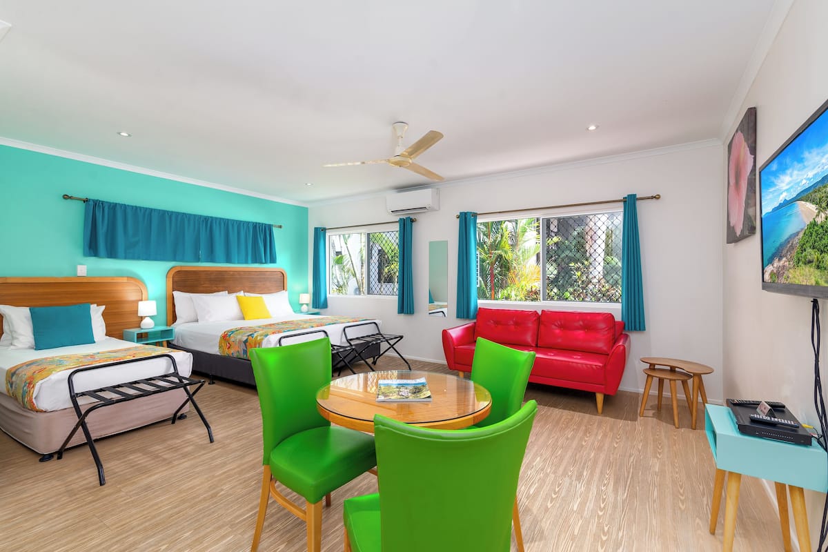 Triple Room (1 Queen and 1 Single Bed)