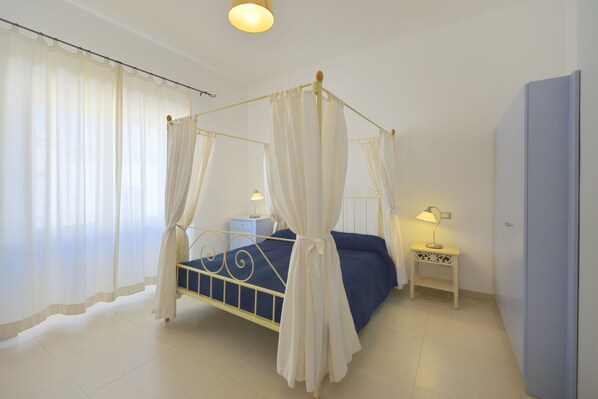 Room - Villa Mazzella (Procida)