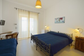 Minibar, free WiFi - Villa Mazzella (Procida)