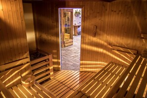 Badstue, boblebad, dampbad, tyrkisk bad/hamam og kroppsbehandlinger